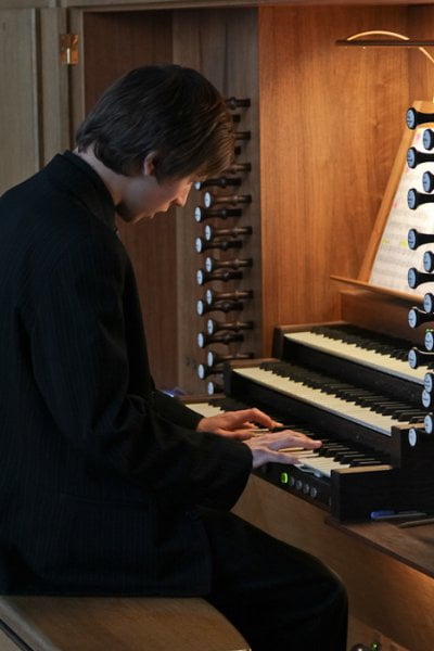 Archidiecezjalna Szkoła Muzyczna II stopnia im. ks. Kardynała Franciszka Macharskiego w Krakowie -