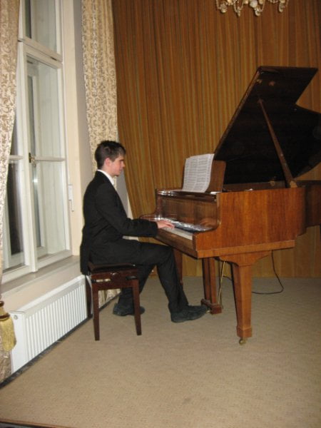 Archidiecezjalna Szkoła Muzyczna II stopnia im. ks. Kardynała Franciszka Macharskiego w Krakowie -